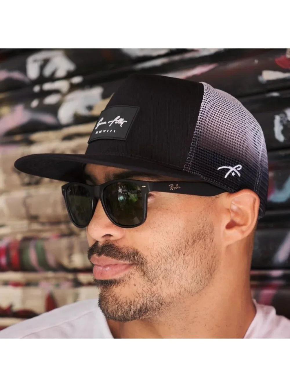 Unisex Snapback Trucker Hat - Stylish Mesh Cap for Outdoor Adventures & Casual